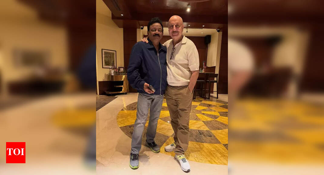 Anupam Kher ran into the original 'Cool' director Ram Gopal Varma