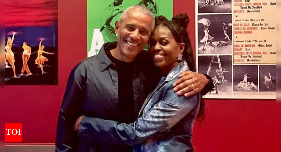 <div>Obamas’ Italy getaway: Barack & Michelle spotted aboard Spielberg’s $250mn yacht</div>