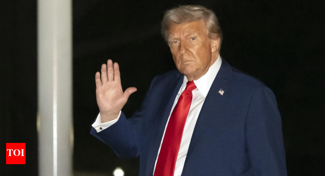US government to shutdown by September 30? White House blames Democrats; Donald Trump calls for a chat