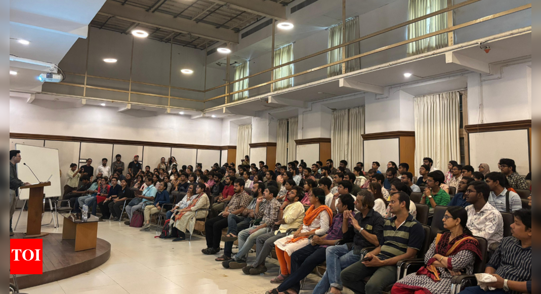 Symmetry ’25: Presidency University celebrates mathematics with lectures, contests and creativity