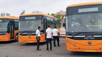 No routes, charging stations: E-bus rollout not so soon