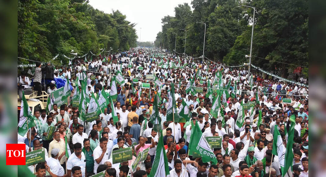 BJD protests against Odisha government's decision to empower BDOs over panchayati raj institutions
