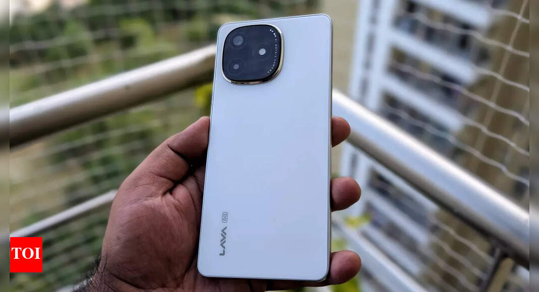 Lava Play Ultra Review: Gaming on a budget