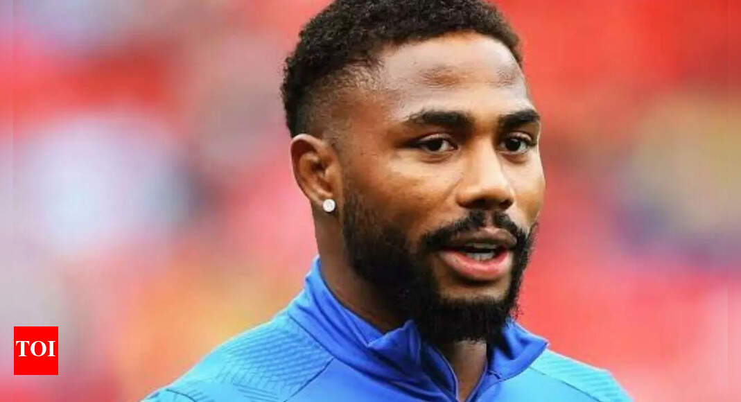 Ex-Nottingham Forest striker Emmanuel Dennis in talks with Al-Shabab: Report