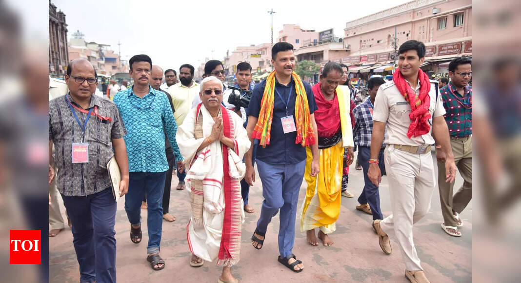 Puri Jagannath temple administration transfers valuables back to renovated Ratna Bhandar