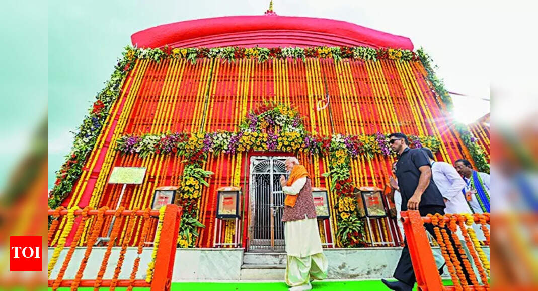 Probe into PM security breach during Tripura temple visit