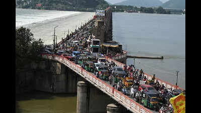 Rain, flood disrupt Dasara celebrations in Vijayawada