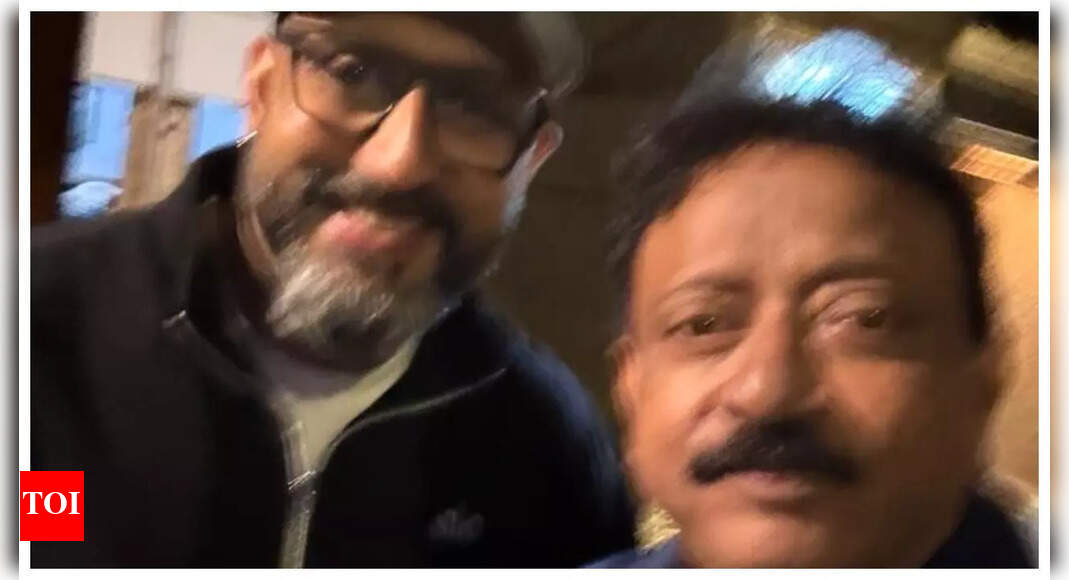 <div>RGV's pic with Abhishek sparks 'Sarkar' buzz</div>
