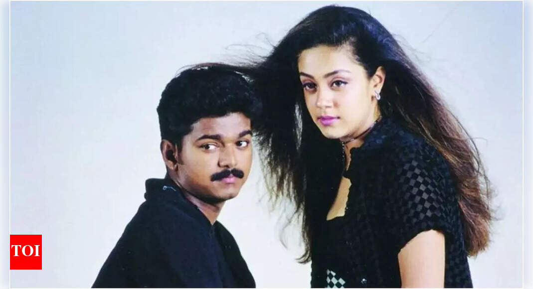 <div>Vijay once said Jyotika's acting SURPASSED his own in a film</div>