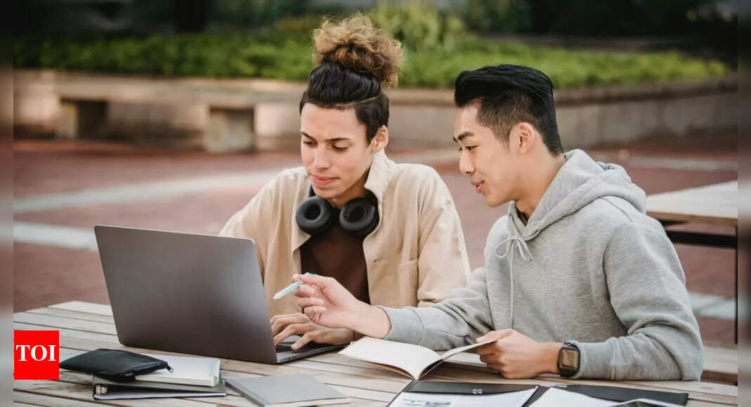 Digital campus trend: Are virtual study groups the new fraternities?