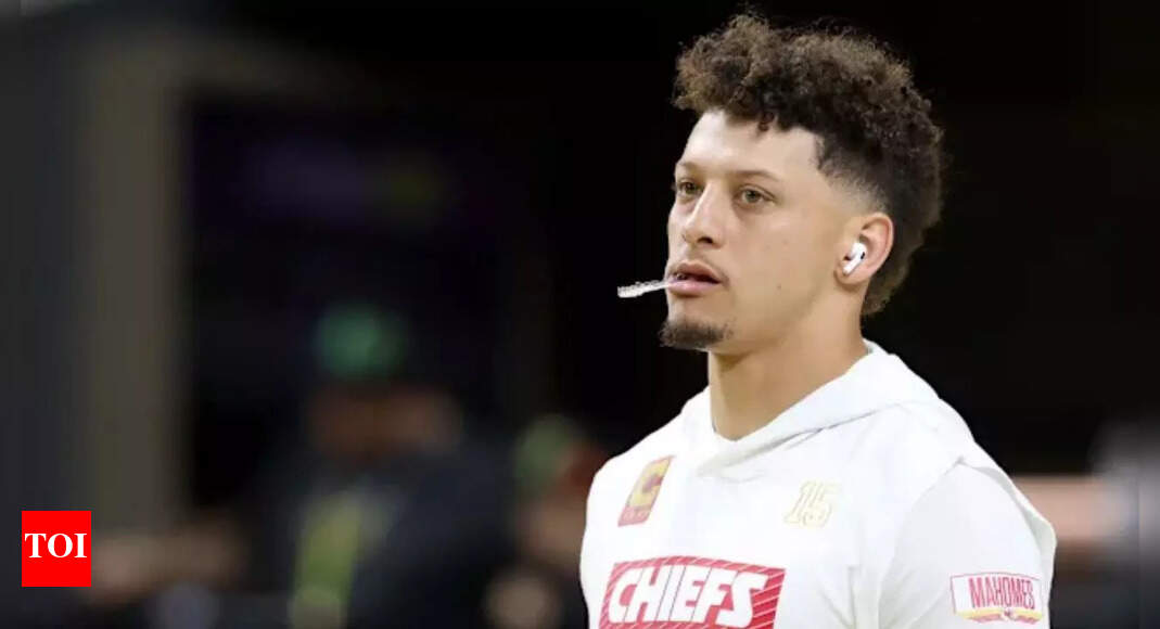 Chiefs star Patrick Mahomes fulfills a promise to up-and-coming players, showing leadership beyond the field