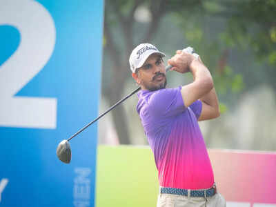  Controversy erupts in Indian golf