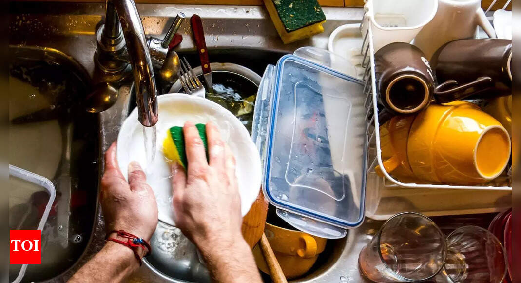 Psychology reveals 8 qualities of people who always wash dishes right after meals