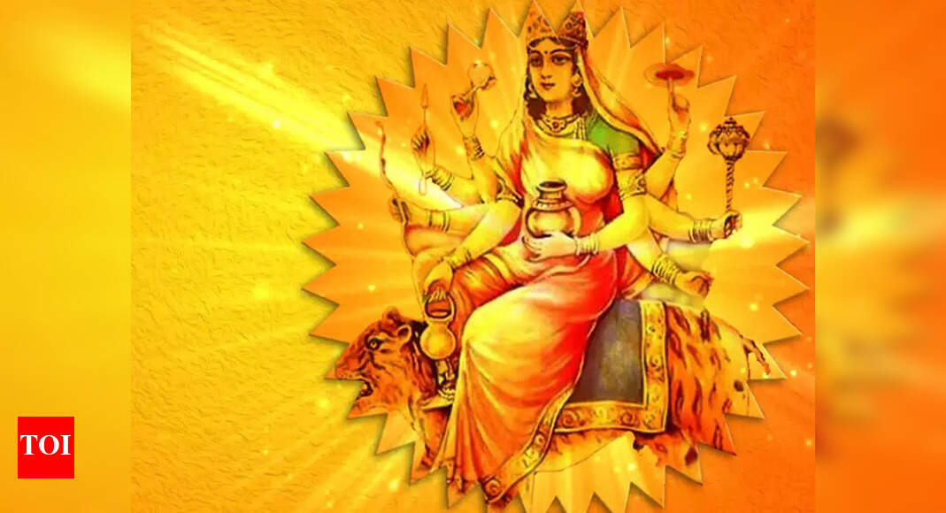 Navratri 2025 Day 4: Maa Kushmanda, Puja Rituals, Color, Mantra and Significance