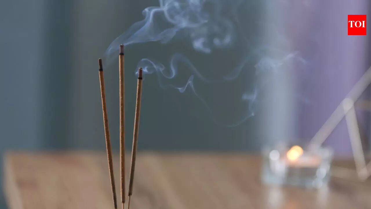 is incense worse than cigarettes Is burning incense daily as harmful as smoking: Effects of incense smoke on  your lungs