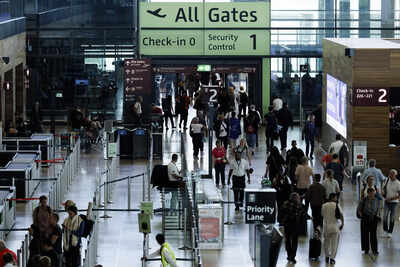  Man in 40s arrested in UK; disrupted airports in Heathrow, Berlin