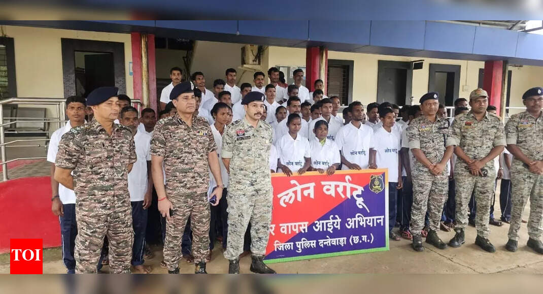Chhattisgarh: 71 Maoists with 30 carrying bounties worth Rs 64 lakh, surrender in Dantewada