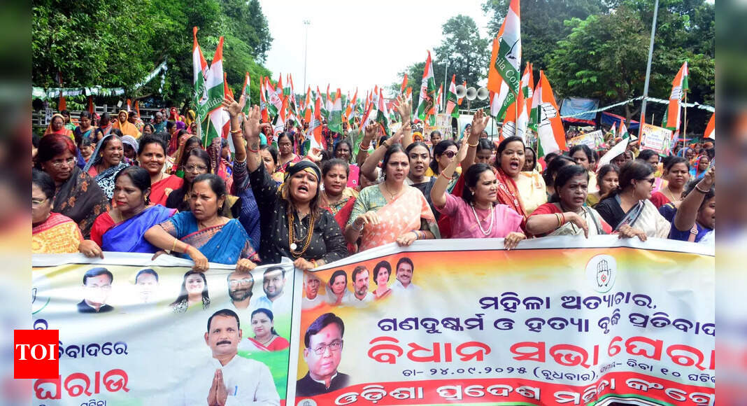Mahila Congress protests against rising atrocities on women amid BJP's claims of safety improvements