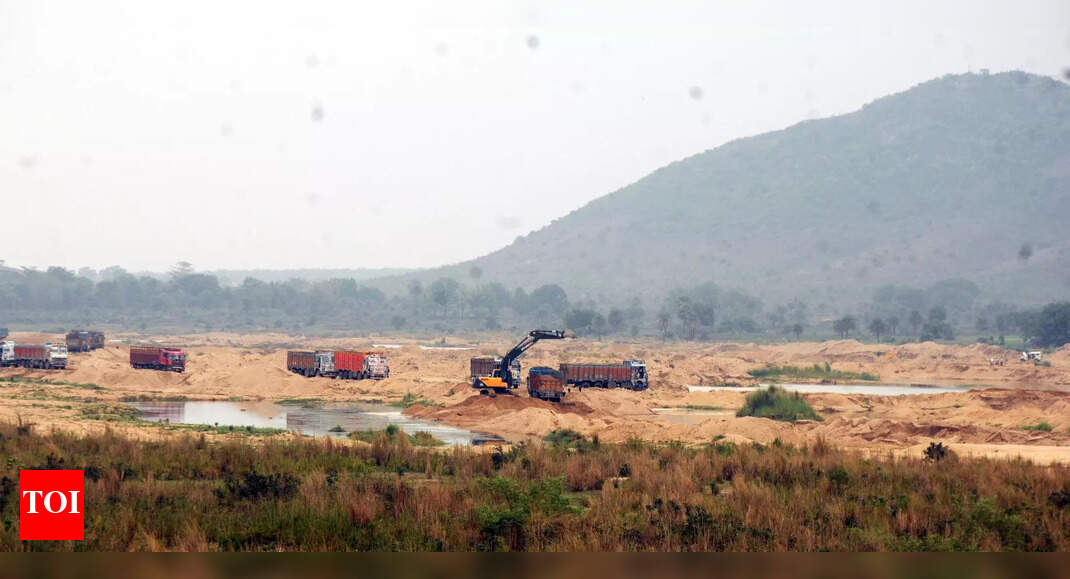 Jharkhand High Court efuses to vacate stay on allocation of sand ghats in state