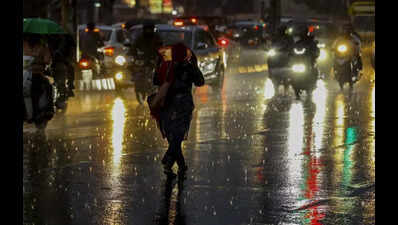 Heavy rainfall lashes Telangana