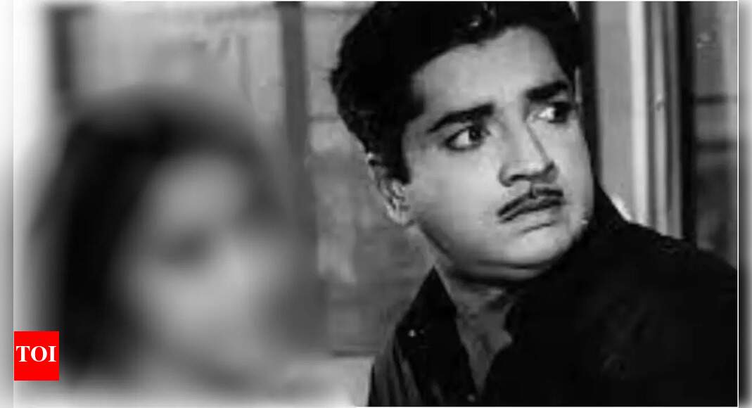 This actress worked in over 475 films, holds record for starring with same co-star in more than 130 movies, and also won a National Award; know her name