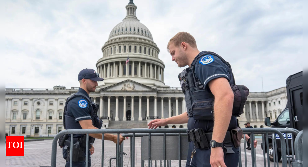 <div>'Not consistent with President's priorities': White House prepares for mass federal worker layoffs</div>