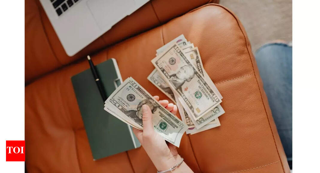 Side hustle culture on campus: How America’s students are earning while learning
