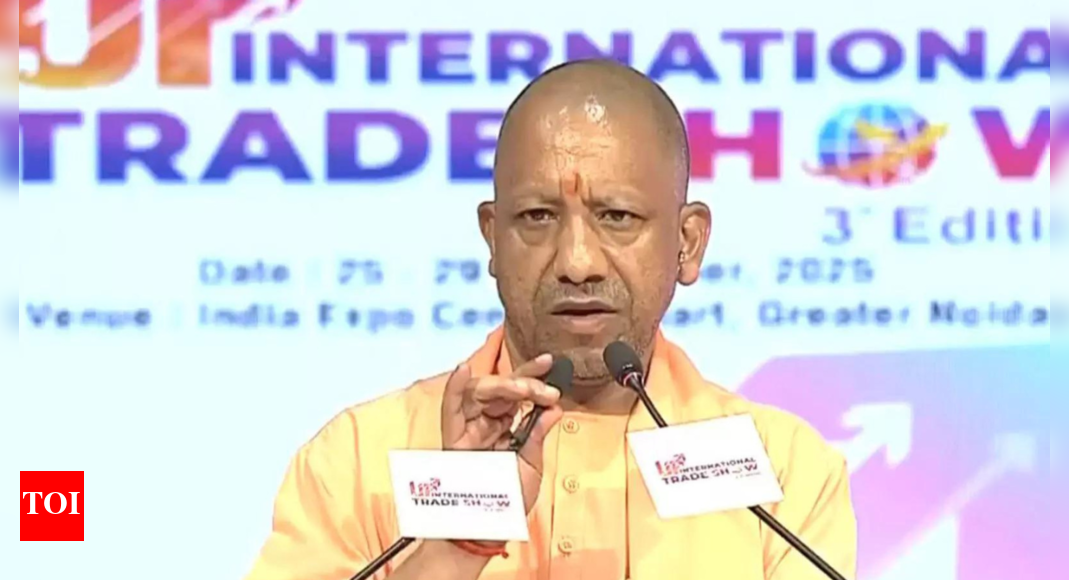 <div>'GST reform brought new liveliness in markets': UP CM Yogi hails PM Modi's GST reforms</div>
