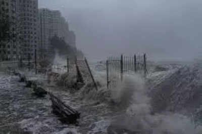 'Rey de las tormentas': El súper tifón Ragasa golpea a China, Hong Kong y Taiwán; los vídeos virales capturan el caos