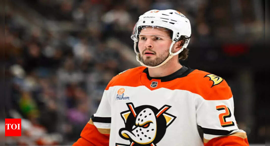 Anaheim Ducks Training Camp: Mason McTavish contract extension holdout creates NHL opportunities for young forwards
