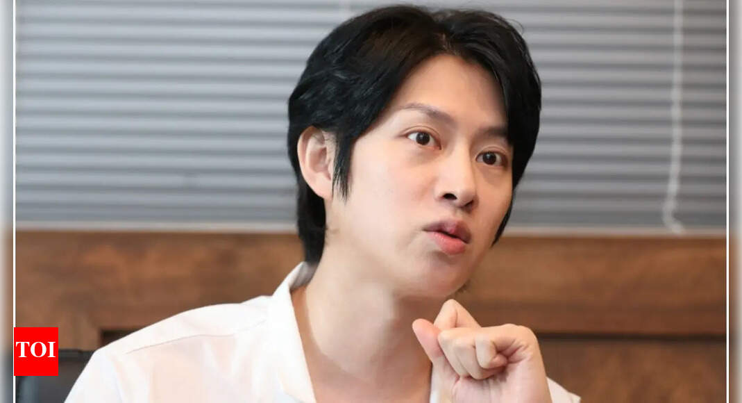 Heechul recalls shock of first debut paycheck