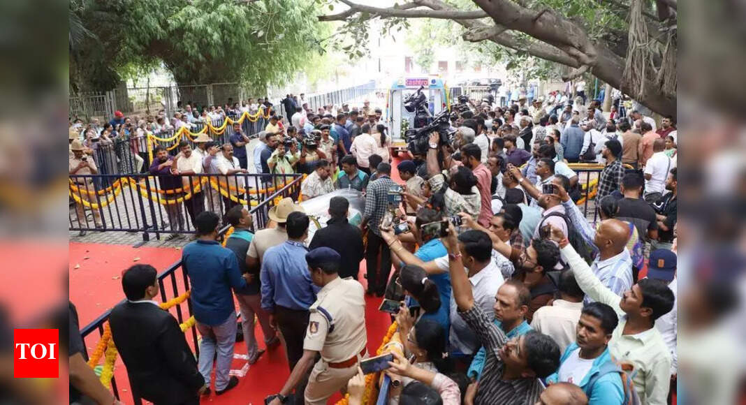 Abtak.com - Politics - News Image