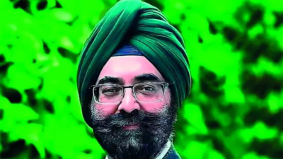 صورتحساب روپیه در خاورمیانه: Singh Stanchart's Singh