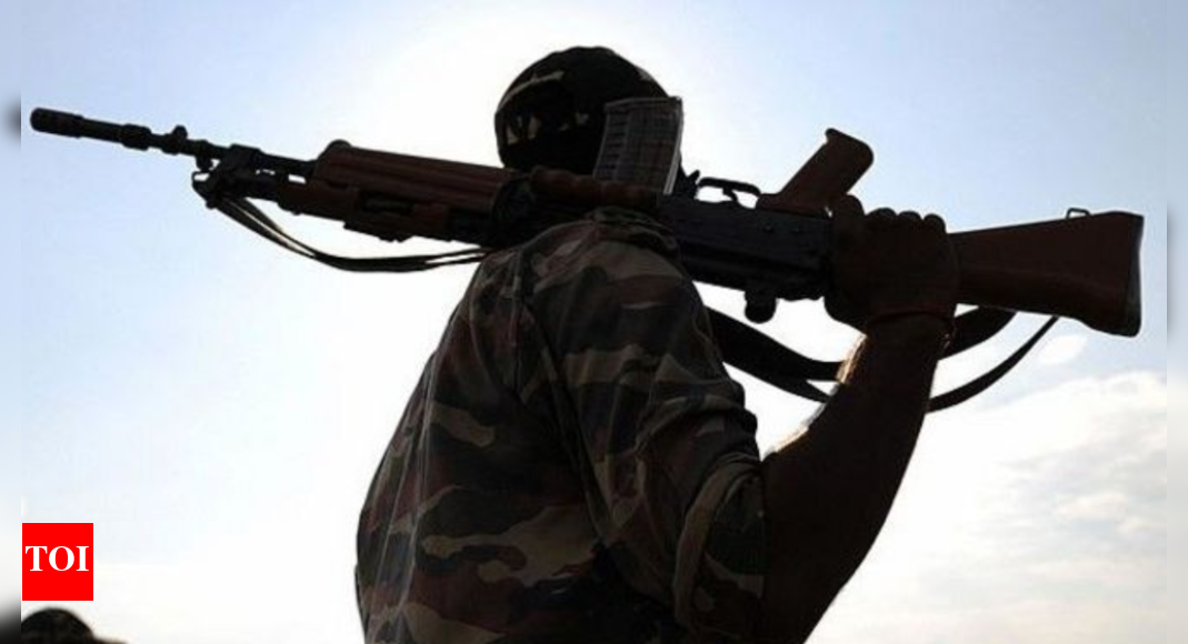 Maoists allege 'fake encounter'; claim police arrested CC members, then killed them
