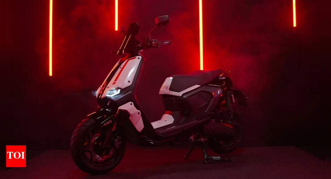 VLF Mobster 135 scooter launched in India: Dual-channel ABS, 46 kmpl mileage & more