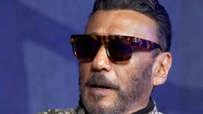 Jackie Shroff remembers evergreen legend Dev Anand on 102nd birth anniversary