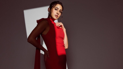 Sara Ali Khan’s thinks her 'laal dress' and 'chamki heels' give 'Navratri wale gaano ke feels'