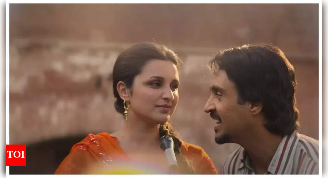 <div>Parineeti says she is 'proud' of team Chamkila</div>