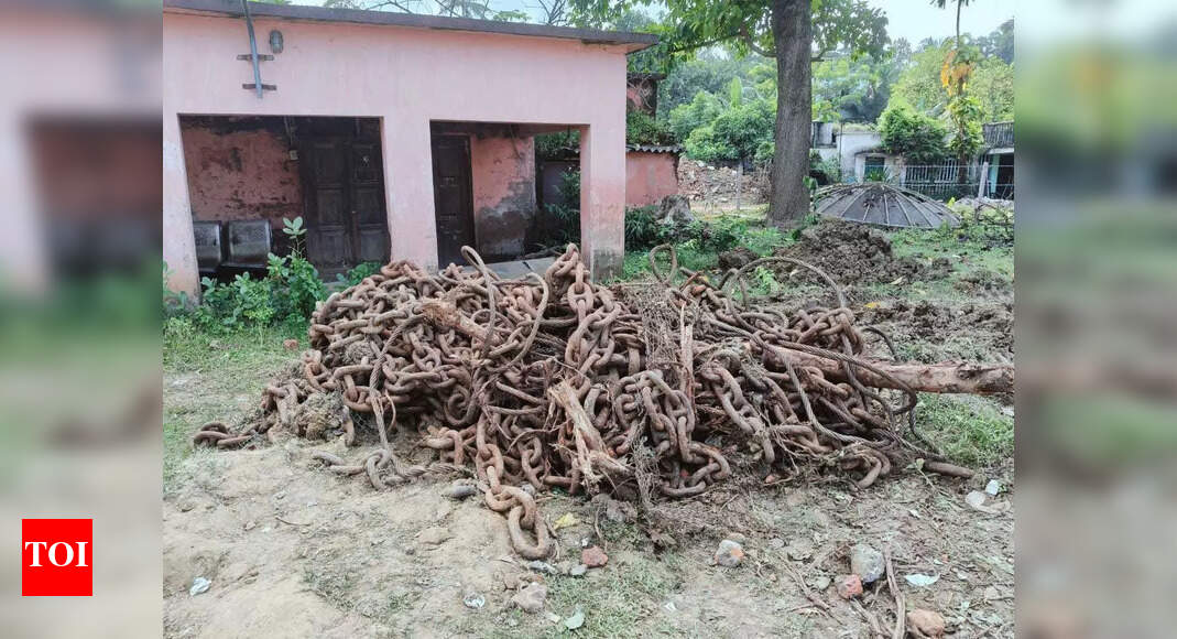 British-era 500ft iron anchor chain discovered at Chandabali in Odisha