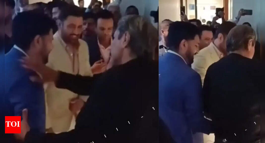 Viral video: Under MS Dhoni's watch, Kapil Dev asks Rohit Sharma to cut ribbon; but...