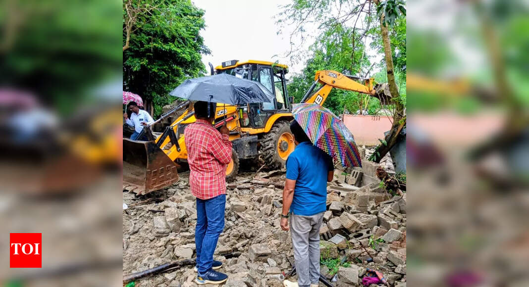 Bhubaneswar development authority undertakes anti-encroachment drive in Tarini Basti