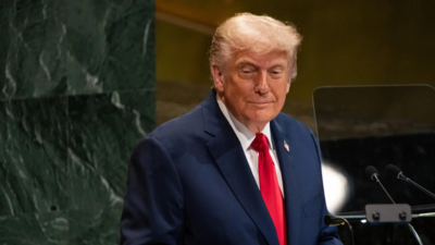 Donald Trump throws room  descend  astatine  large  pharma with targeted tariffs