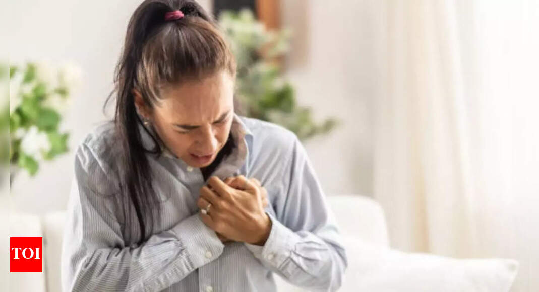 Cardiologist reveals four subtle signs of a heart attack that women often miss
