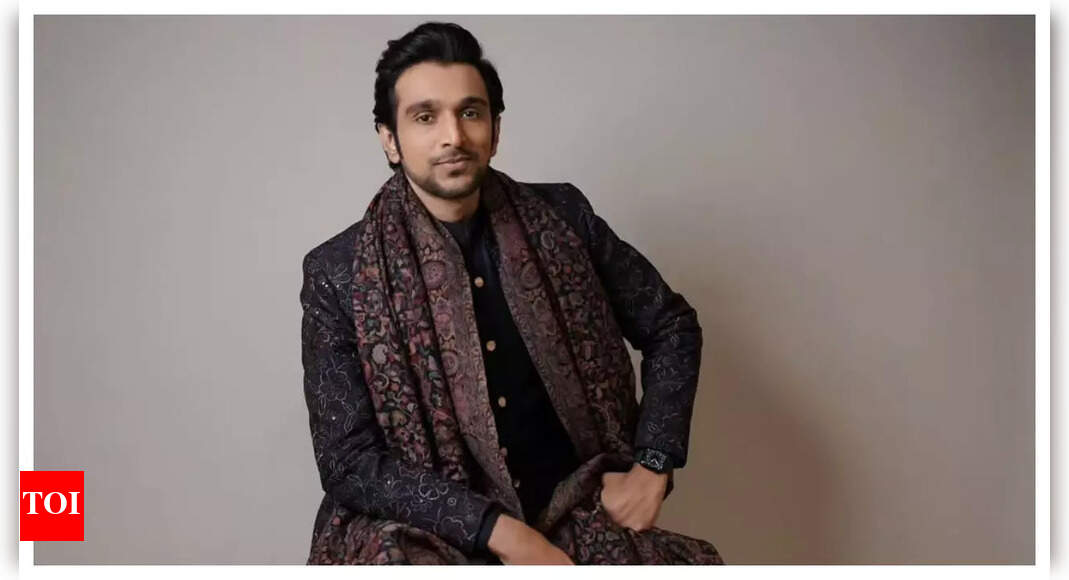 Might invite friends and play garba at home this time: Pratik Gandhi