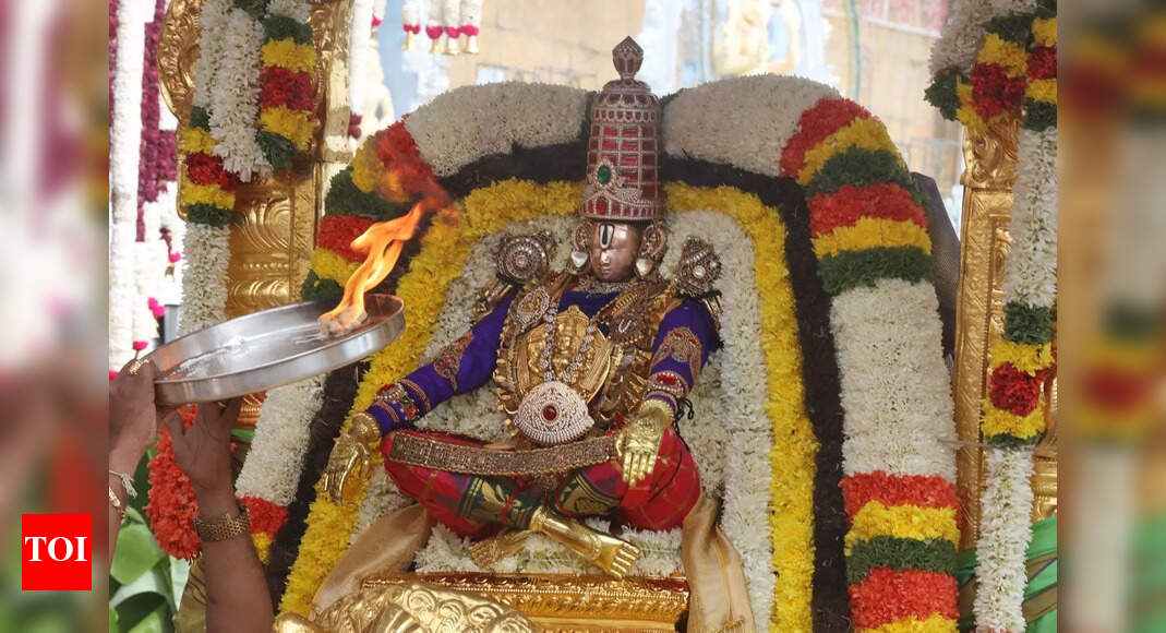 Malayappa Swamy dons 'Yoga Narasimha Avatar' to bless devotees on day of Srivari Brahmotsavams