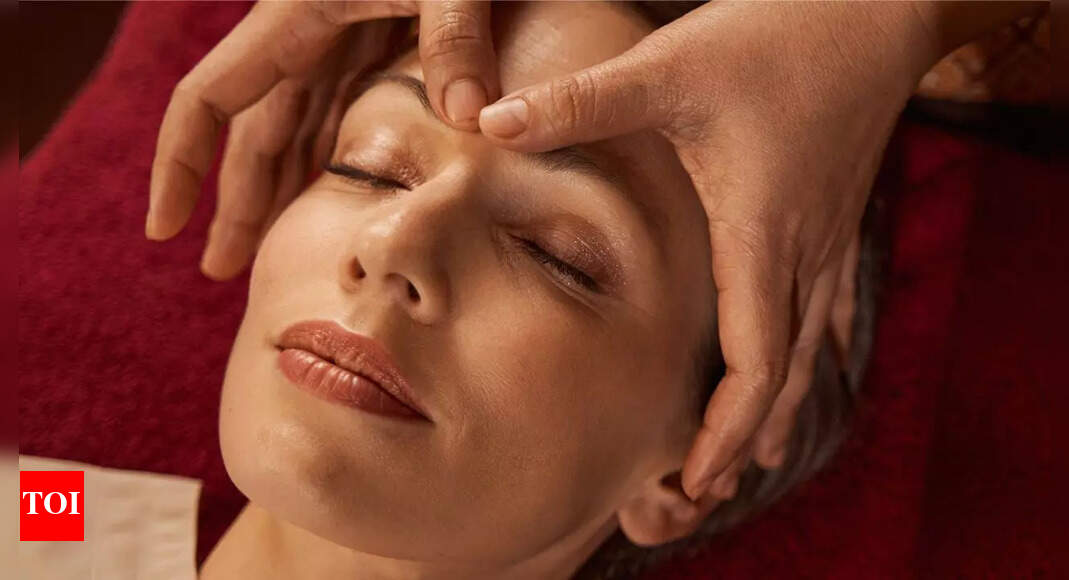 Instant anxiety relief tips: 8 acupressure points to calm stress anywhere