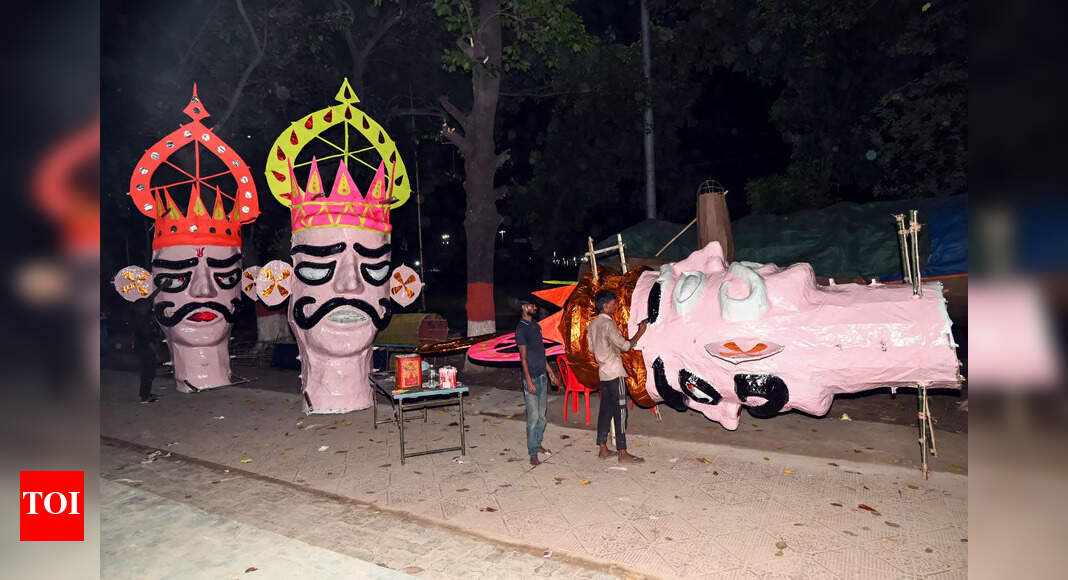 Dussehra fests: Gandhi Maidan area a melting pot of culture and devotion
