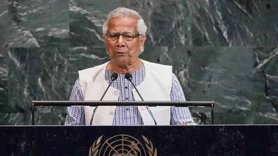  Sheikh Hasina backers protestation  Muhammad Yunus astatine  UN; Bangladesh person  faces backlash