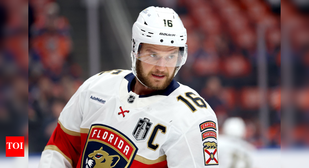 Aleksander Barkov’s injury sparks social media frenzy as Panthers fans react