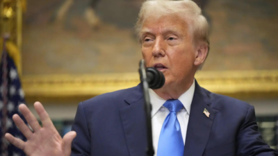  Trump hails ‘productive’ Gaza talks; reports cite hostages-for-prisoners deal